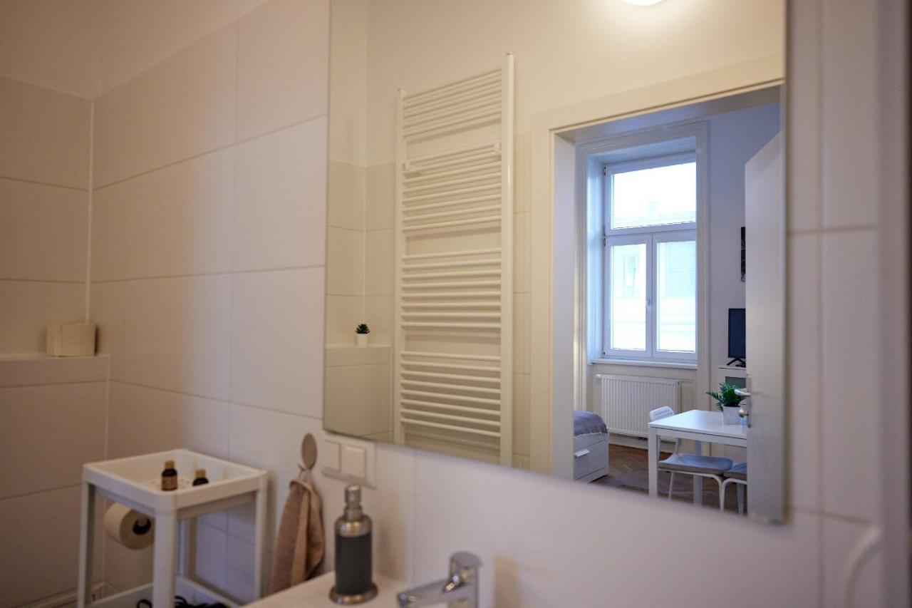 Nice Studio Close To Metro III Vienne Extérieur photo