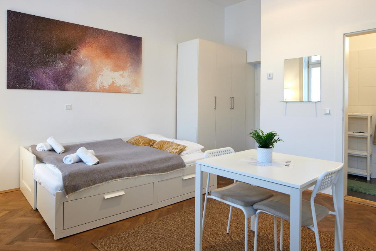 Nice Studio Close To Metro III Vienne Extérieur photo