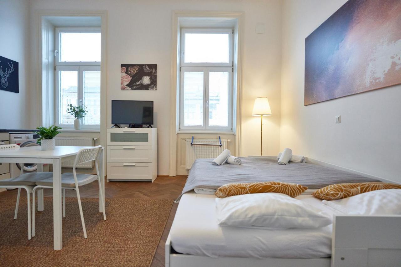 Nice Studio Close To Metro III Vienne Extérieur photo
